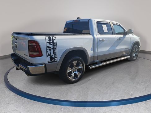 Used 2019 RAM 1500 Laramie AWD/4WD image 5