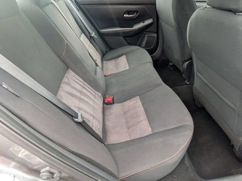Certified 2023 Nissan Sentra SR FWD image 27