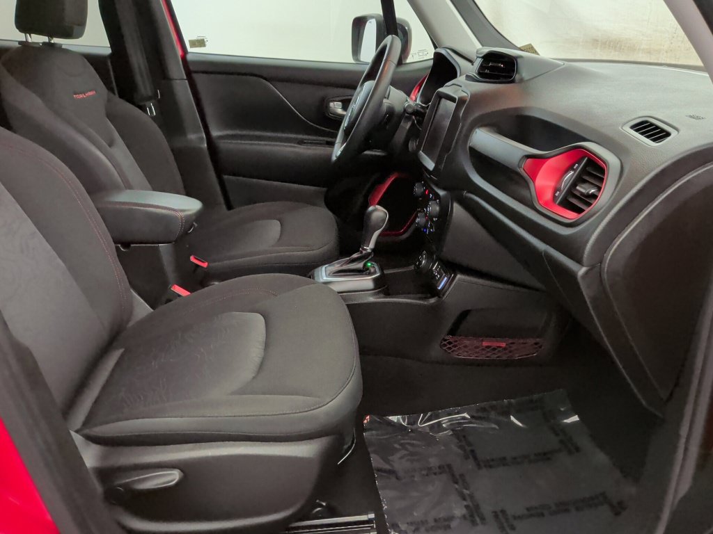 Used 2023 Jeep Renegade Trailhawk AWD/4WD image 16