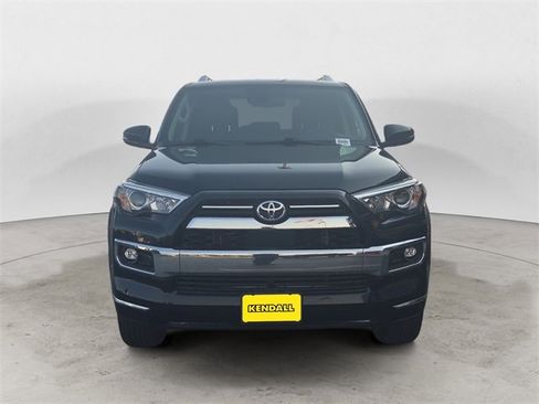 Used 2022 Toyota 4Runner Limited image 8