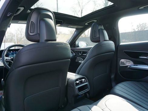 New 2026 Mercedes-Benz E 350 Sedan image 15
