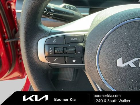 Used 2025 Kia K5 LXS FWD image 19