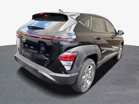 New 2026 Hyundai Kona SE AWD/4WD image 4