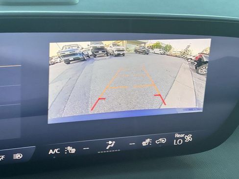 Used 2025 Buick Enclave Preferred image 14