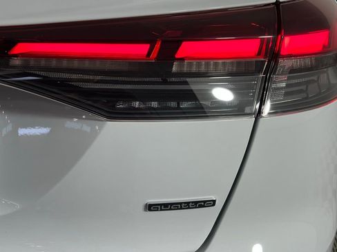 Used 2024 Audi Q4 e-tron Premium Plus w/ Premium Plus image 29