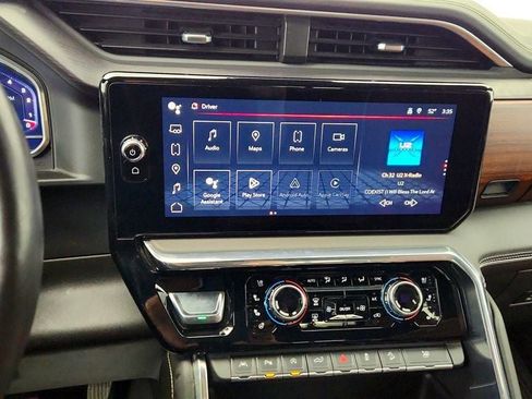 Used 2023 GMC Sierra 1500 Denali Ultimate AWD/4WD image 18
