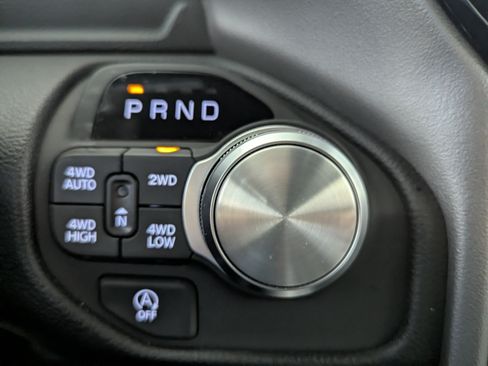 Used 2026 RAM 1500 Laramie AWD/4WD image 20