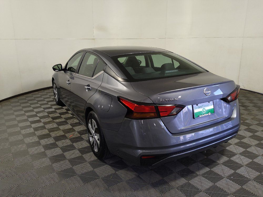 Used 2024 Nissan Altima 2.5 S FWD image 5