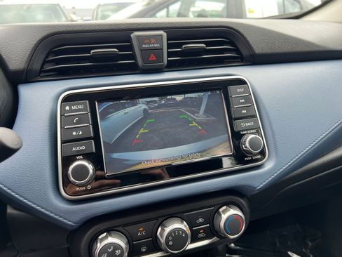 Used 2025 Nissan Versa SV FWD image 27