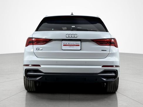 Used 2023 Audi Q3 2.0T Premium w/ Convenience Package AWD/4WD image 4