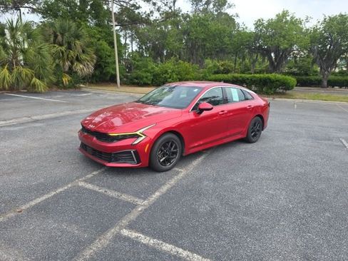 Used 2025 Kia K5 LXS FWD image 1