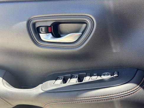 Certified 2025 Honda HR-V Sport image 19