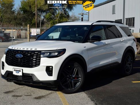 New 2026 Ford Explorer ST-Line w/ ST-Line Street Pack image 1
