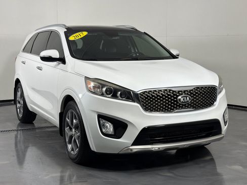 Used 2017 Kia Sorento SX FWD image 3