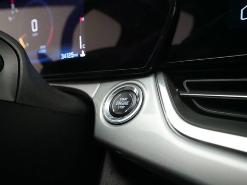 Used 2024 Chevrolet Trax LT w/ Driver Confidence Package FWD image 30