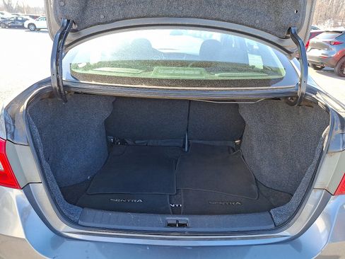 Used 2018 Nissan Sentra SV image 29