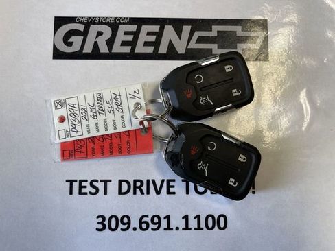 Used 2021 GMC Terrain SLE w/ Driver Convenience Package FWD image 24