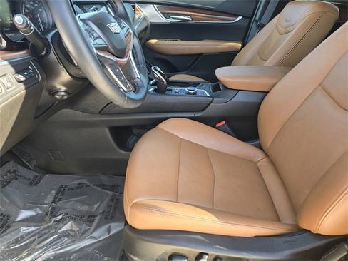 Used 2025 Cadillac XT5 Premium Luxury w/ Technology Package image 14