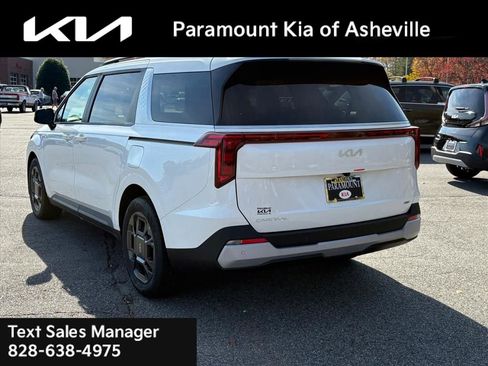 New 2026 Kia Carnival EX image 4