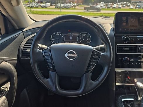 Used 2022 Nissan Armada SV RWD image 4