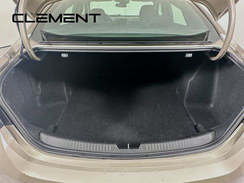 Used 2024 Chevrolet Malibu LT FWD image 11