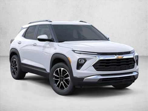 New 2026 Chevrolet TrailBlazer LT w/ Driver Confidence Package FWD image 7