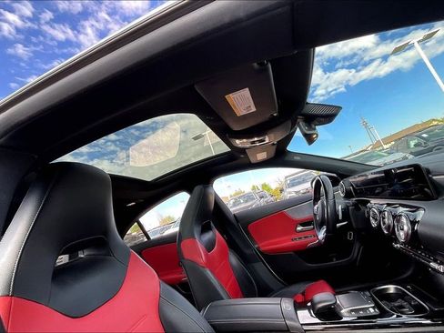 Used 2022 Mercedes-Benz CLA 250 image 21