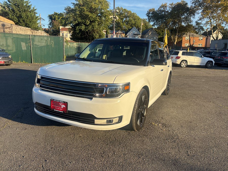 Used 2019 Ford Flex Limited w/ Limited Appearance Package AWD/4WD image 2