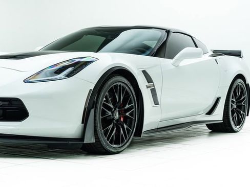 Used 2017 Chevrolet Corvette Grand Sport image 9