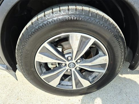 Used 2023 Nissan Murano SV image 9