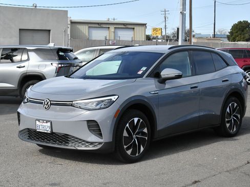 Used 2021 Volkswagen ID.4 Pro image 3