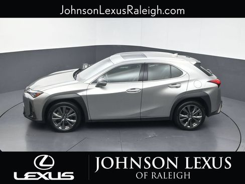 Used 2019 Lexus UX 200 F Sport w/ F Sport Premium Package FWD image 30