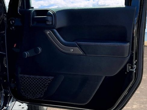 Used 2018 Jeep Wrangler Unlimited Sport AWD/4WD image 28