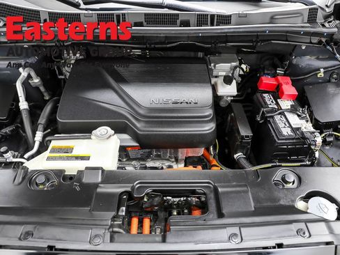 Used 2023 Nissan Leaf S image 7