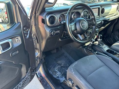 Used 2022 Jeep Wrangler Unlimited Sport image 9