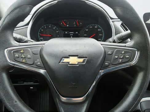 Used 2020 Chevrolet Malibu LT FWD image 22