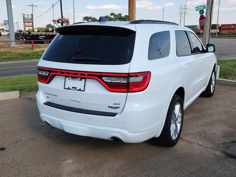 Used 2024 Dodge Durango GT image 4