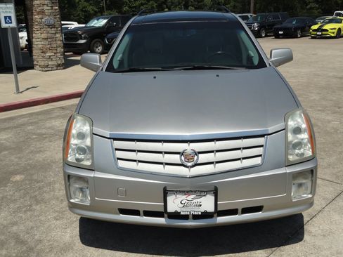 Used 2008 Cadillac SRX image 2