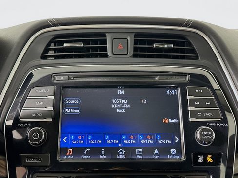 Used 2017 Nissan Maxima Platinum w/ Medallion Package image 21