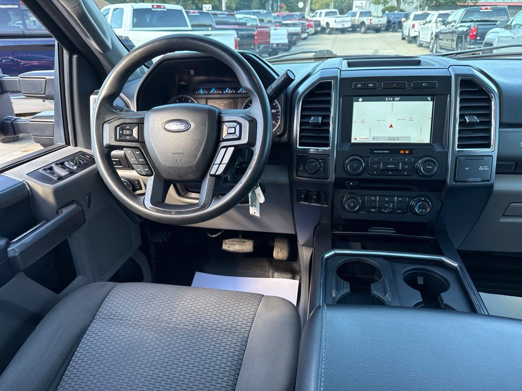 Used 2017 Ford F250 XLT w/ XLT Premium Package AWD/4WD image 12