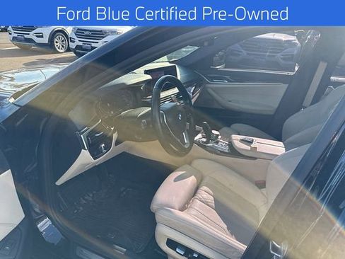 Used 2021 BMW 530i xDrive w/ Convenience Package image 23