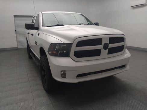 Used 2018 RAM 1500 Express w/ Express Value Package RWD image 14
