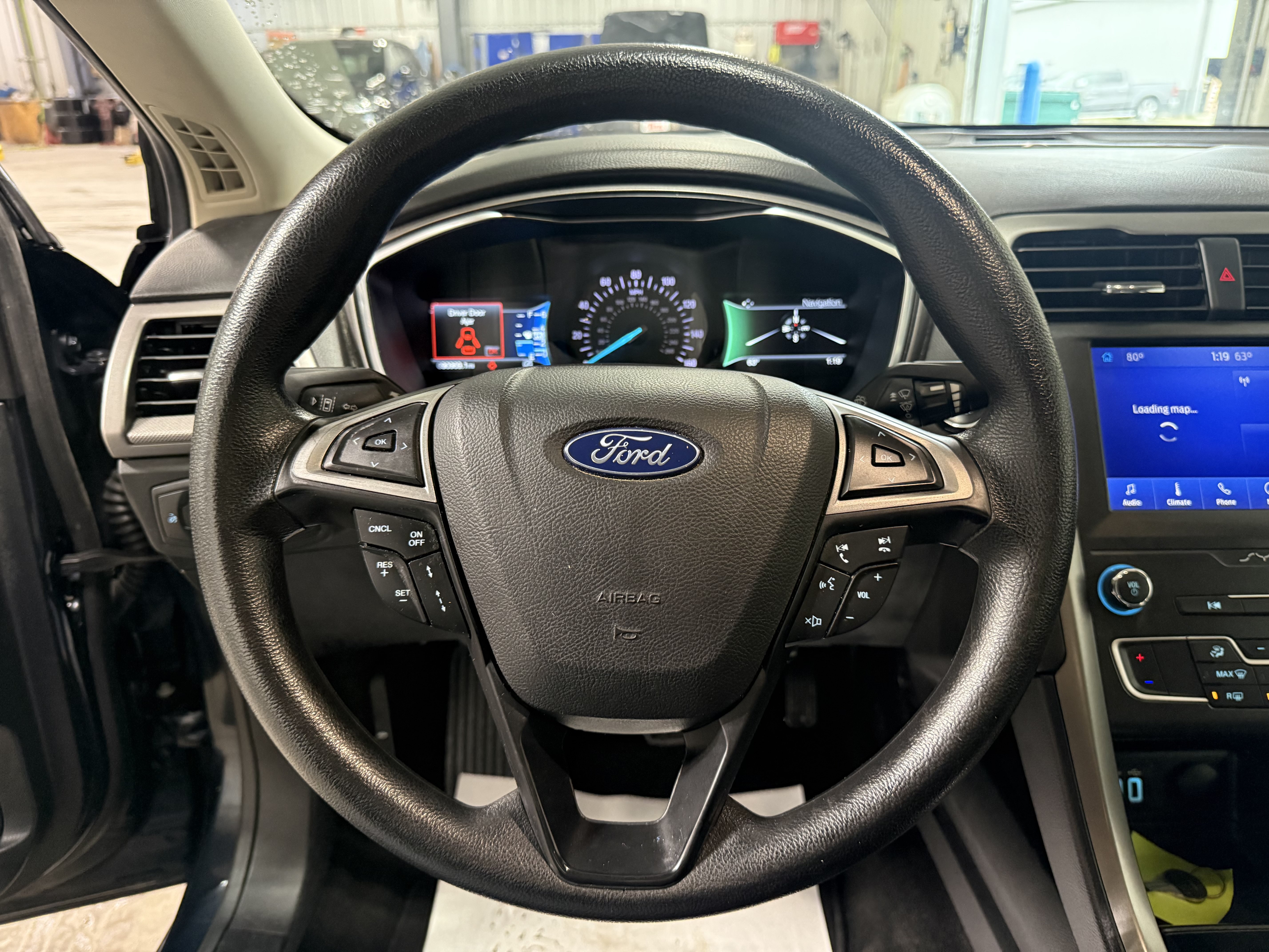 Used 2020 Ford Fusion SE FWD image 19
