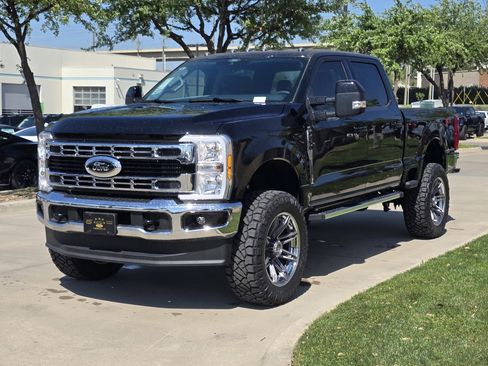 New 2026 Ford F250 XLT w/ FX4 Off-Road Package AWD/4WD image 3