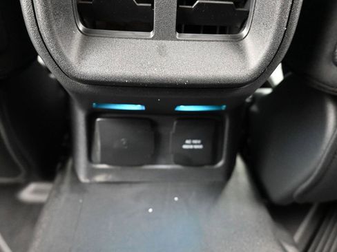 New 2025 Ford Bronco Badlands image 14