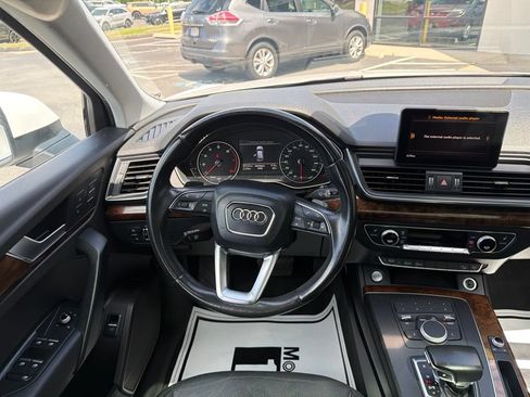 Used 2018 Audi Q5 2.0T Premium w/ Convenience Package AWD/4WD image 24