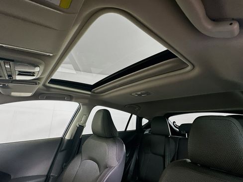 Used 2024 Subaru Crosstrek 2.0i Premium image 24