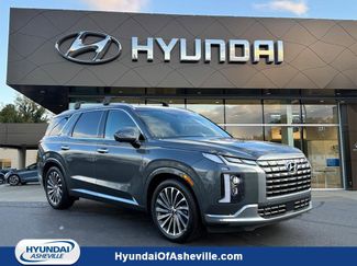 Used 2023 Hyundai Palisade Calligraphy video 1