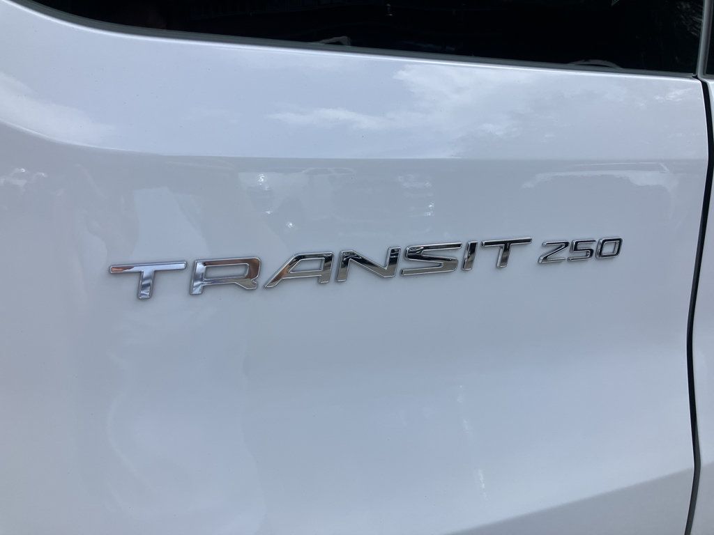 Used 2025 Ford Transit 250 Low Roof w/ Exterior Upgrade Package RWD image 28