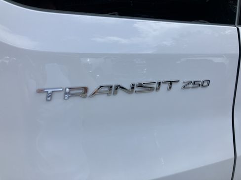 Used 2025 Ford Transit 250 Low Roof w/ Exterior Upgrade Package RWD image 28